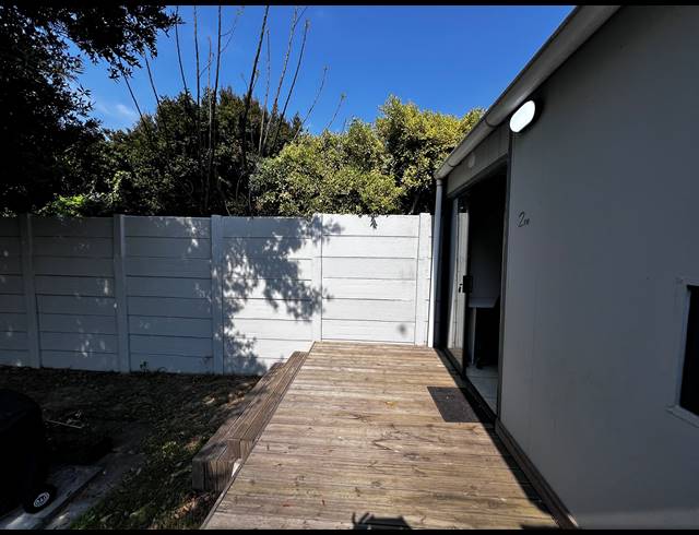 1 BEDROOM APARTMENT TO LET IN TABLE VIEW